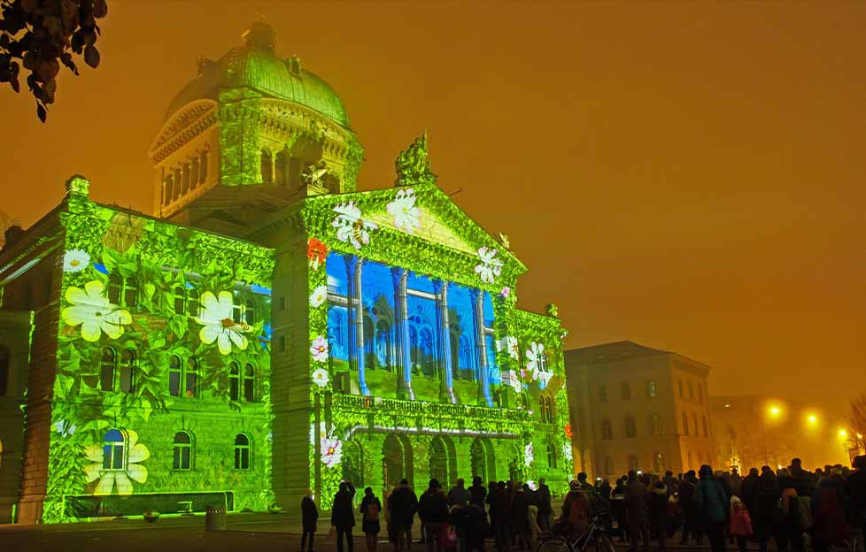 Projektionsmapping-Denkmal-Video-Mapping-Projection-Beamer-MEM-Tech